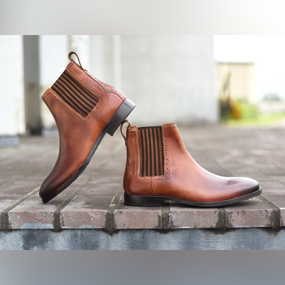 DelTigre Chelsea Boot in Tan